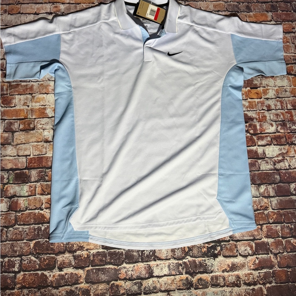 Nike Men’s White and Light Blue Short Sleeve Polo Shirt